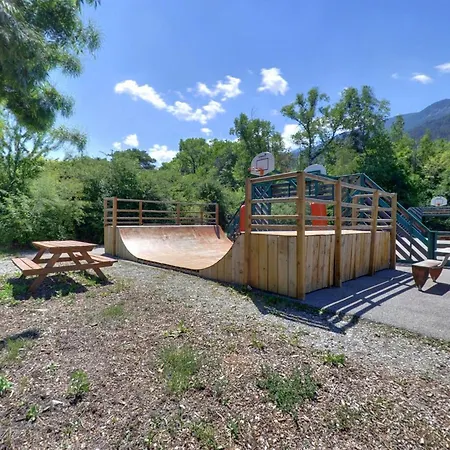 Les Airelles - Maeva Camping 4*
